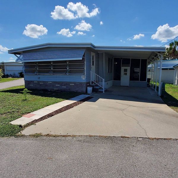 15D El Red Drive, Tavares FL 32778