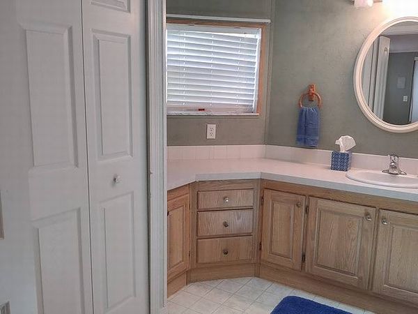 412 Kingslake Dr, DeBary FL 32713