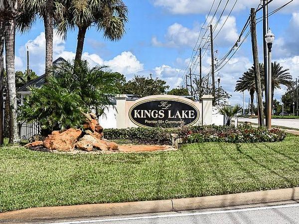 412 Kingslake Dr, DeBary FL 32713