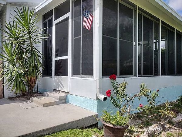 531 Orange Blossom Ln, DeLand FL 32724