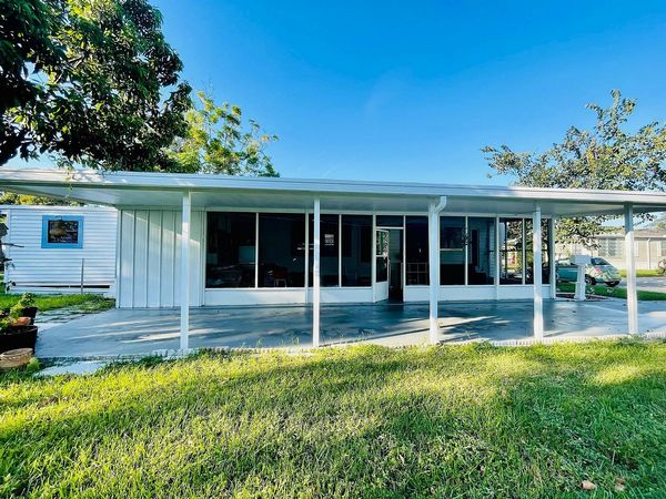 2516 Pulaski Ave, Lot 136, Orlando FL 32818