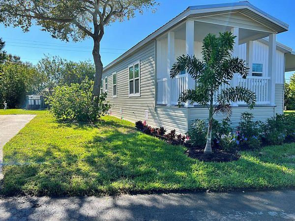 1950 S US Hwy 1, Lot 150, Vero Beach FL 32962