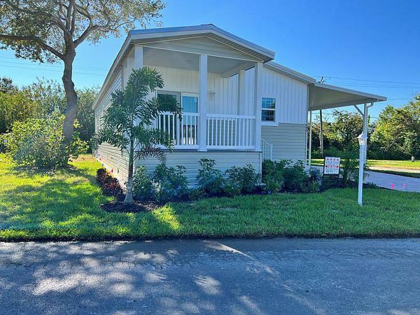 1950 S US Hwy 1, Lot 150, Vero Beach FL 32962