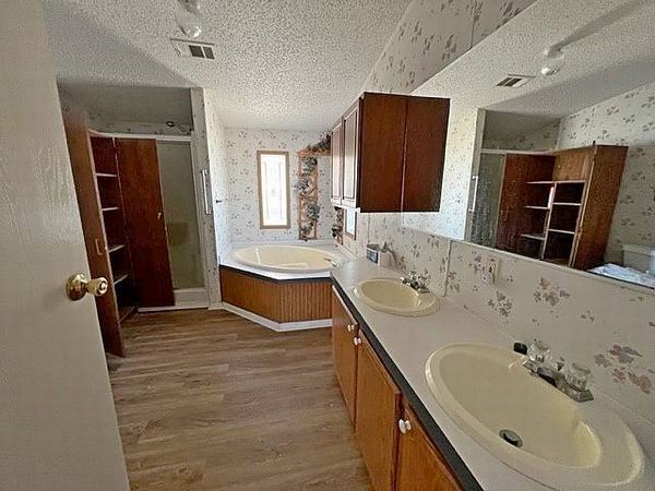 11 Landing Dr , Leesburg FL 34748