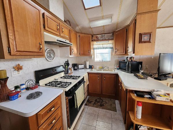 28229 CR 33, Lot C233, Leesburg FL 34748