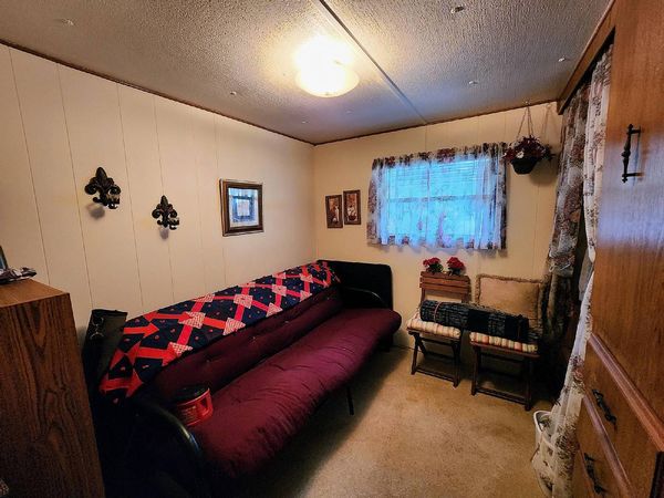 700 Hegstrom Rd, Leesburg FL 34748