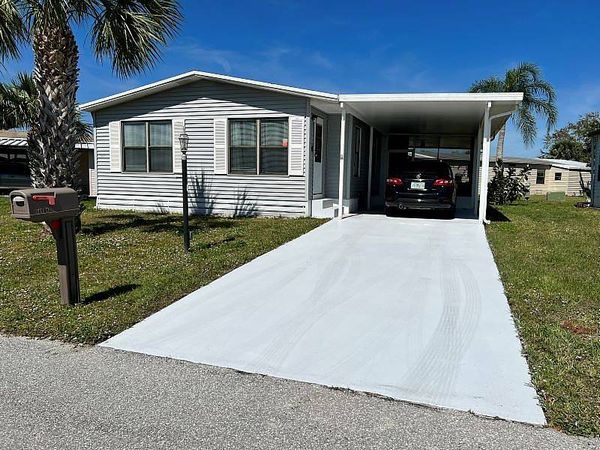 13988 Adelfa Ave, Fort Pierce FL 34951