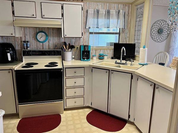 13988 Adelfa Ave, Fort Pierce FL 34951
