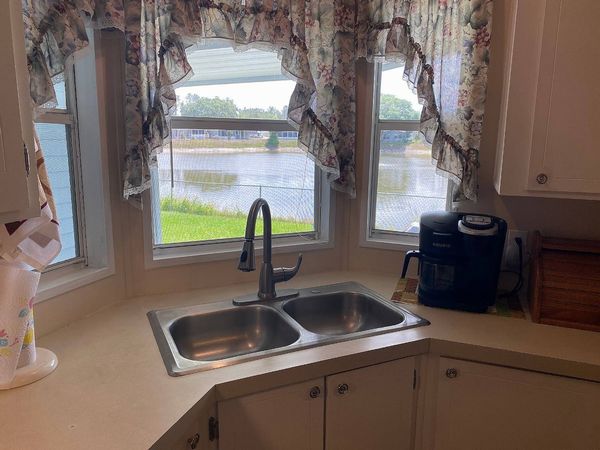128 Landing Dr, Lot 101, Leesburg FL 34748