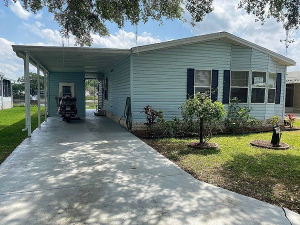 128 Landing Dr, Lot 101, Leesburg FL 34748