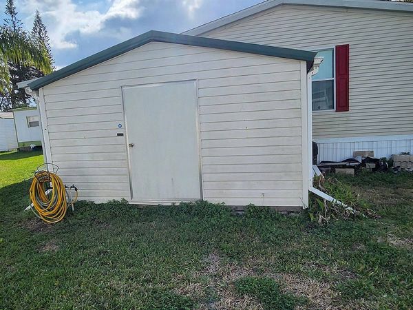 918 Reed Canal Rd., Lot 306, South Daytona FL 32119