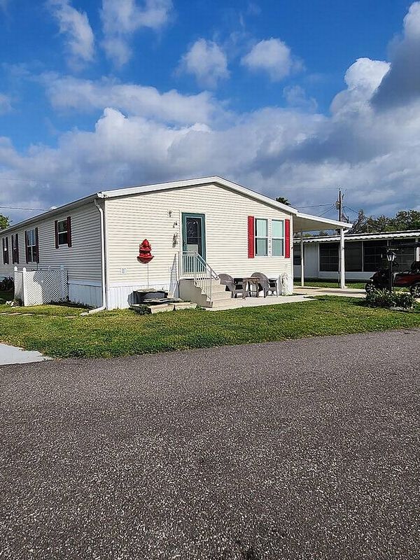918 Reed Canal Rd., Lot 306, South Daytona FL 32119