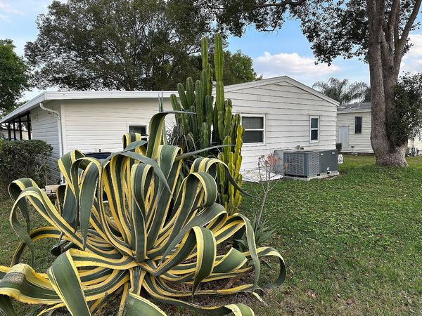 526 Bluff Dr, Lot 99, Auburndale FL 33823