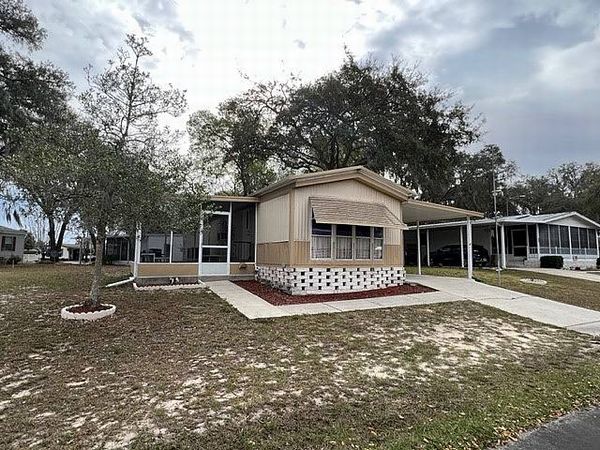418 Tulip Dr , Fruitland Park FL 34731