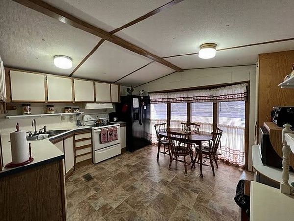 418 Tulip Dr , Fruitland Park FL 34731