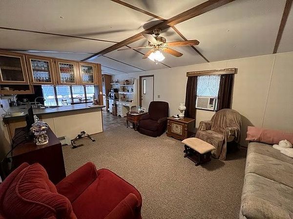 418 Tulip Dr , Fruitland Park FL 34731