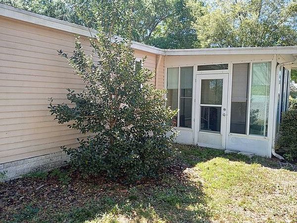 328 Kingslake Dr, DeBary FL 32713