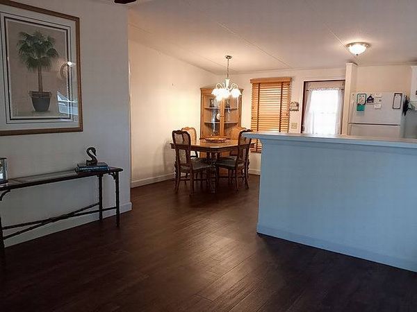 328 Kingslake Dr, DeBary FL 32713