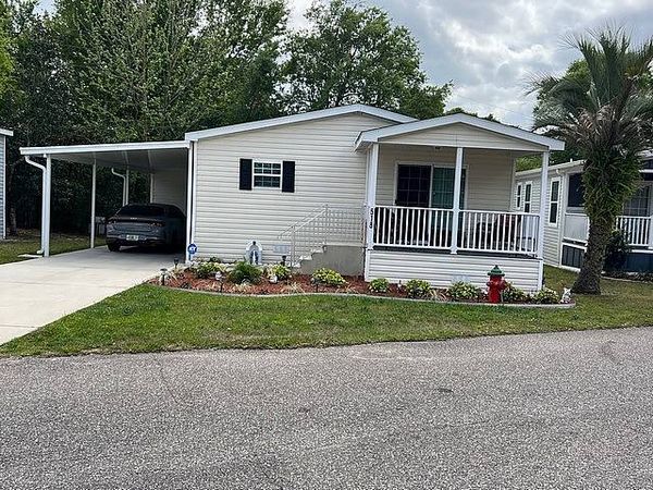 518 Orange Blossom Ln, DeLand FL 32724