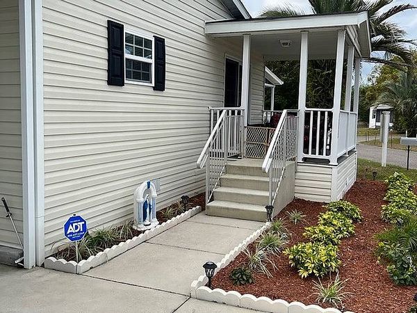 518 Orange Blossom Ln, DeLand FL 32724