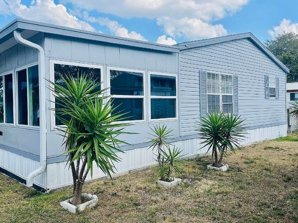7100 Linmar Cr., Lot 38, Orlando FL 32818