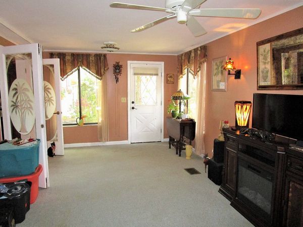 137 Hibiscus Dr, Leesburg FL 34788