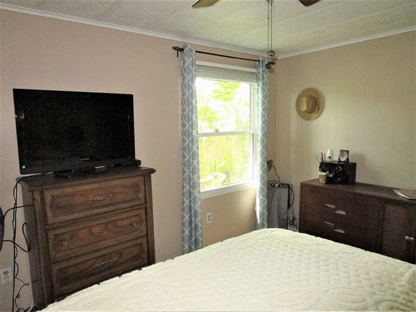 137 Hibiscus Dr, Leesburg FL 34788