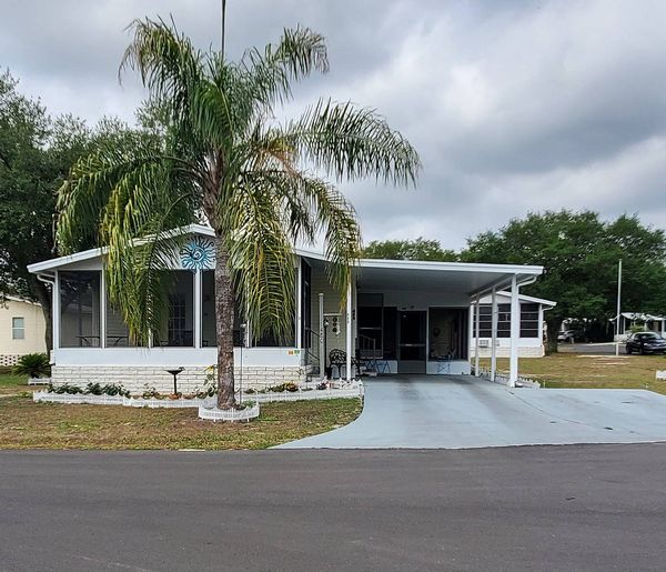 480 Petunia Dr, Fruitland Park FL 34731