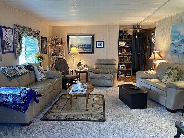 235 Inverness Ln, Orange City FL 32763