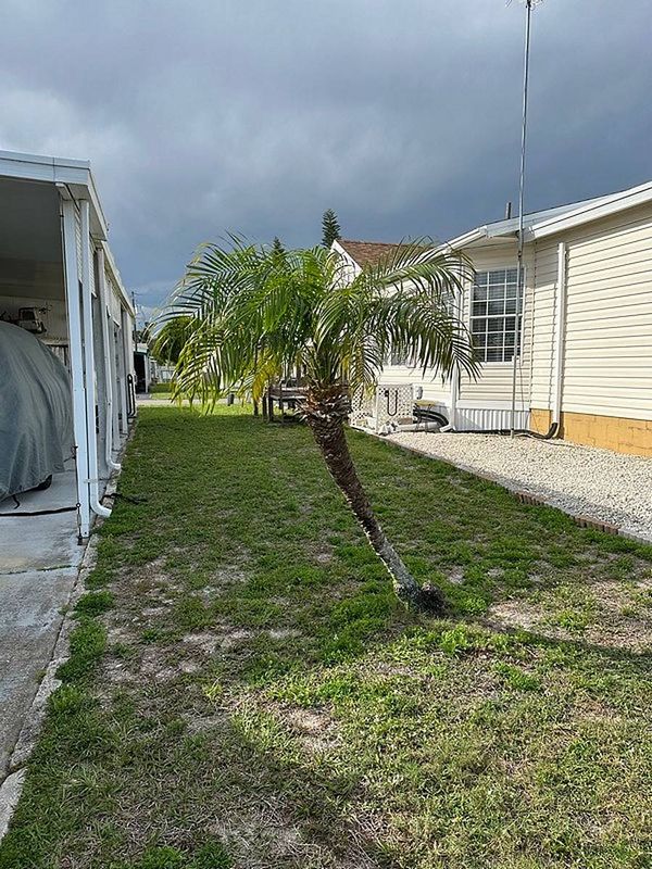 918 Reed Canal Rd, Lot 424, South Daytona FL 32119