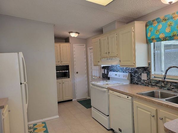 2248 Las Fuentes Dr., Port Orange FL 32129