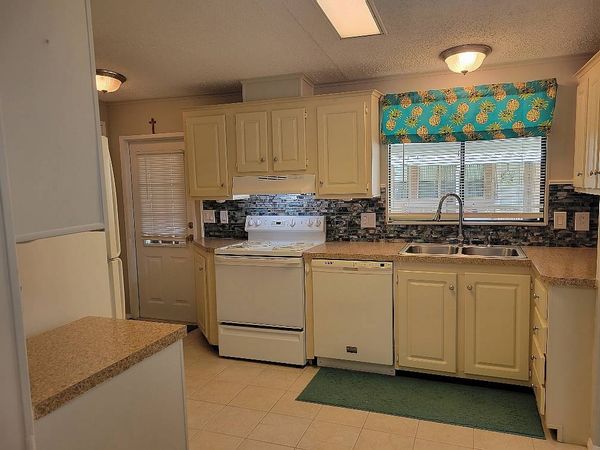 2248 Las Fuentes Dr., Port Orange FL 32129