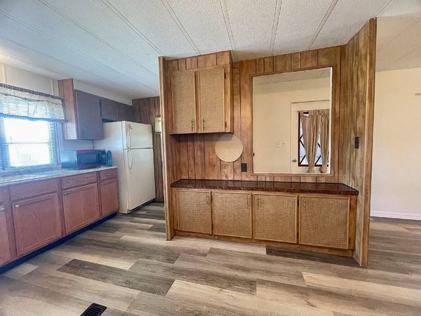 3000 US Hwy 17-92 W. #3, Haines City FL 33844