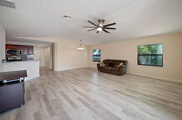 12 Julia, Fort Pierce FL 34951