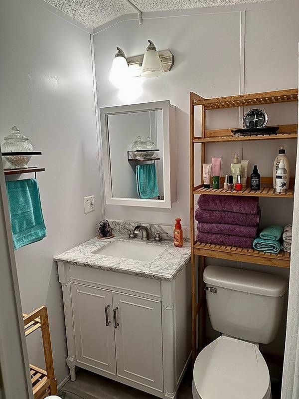 918 Reed Canal Rd., Lot 234, South Daytona FL 32119