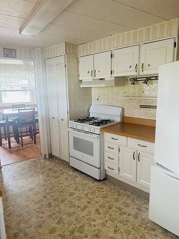 918 Reed Canal Rd, Lot 353, South Daytona FL 32119