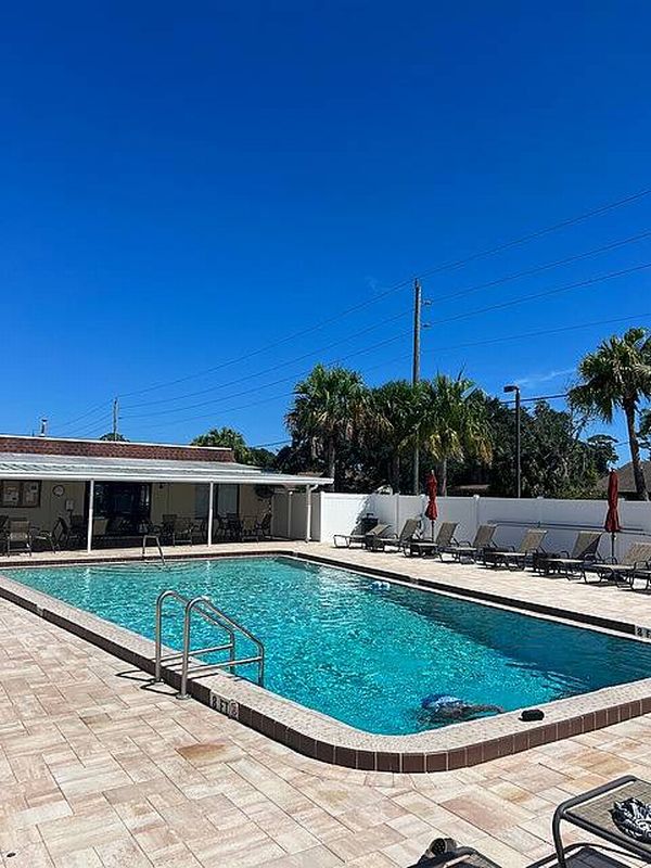 142 Young St, Port Orange FL 32127