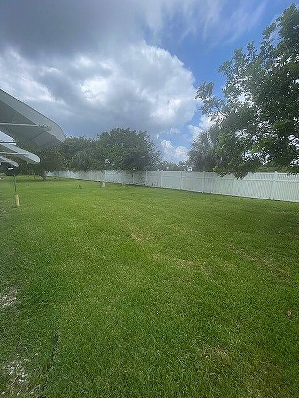 7000 20th St , Lot 706, Vero Beach FL 32966