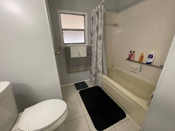 258 Windsor Dr., Kissimmee FL 34746
