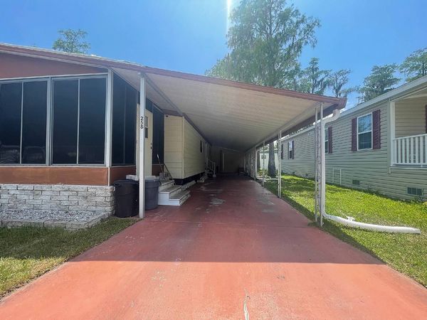 258 Windsor Dr., Kissimmee FL 34746