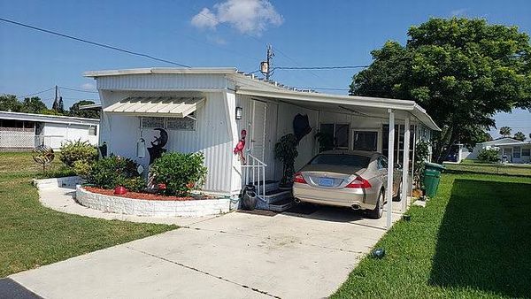 1280 Constitution Dr, Daytona Beach FL 32119
