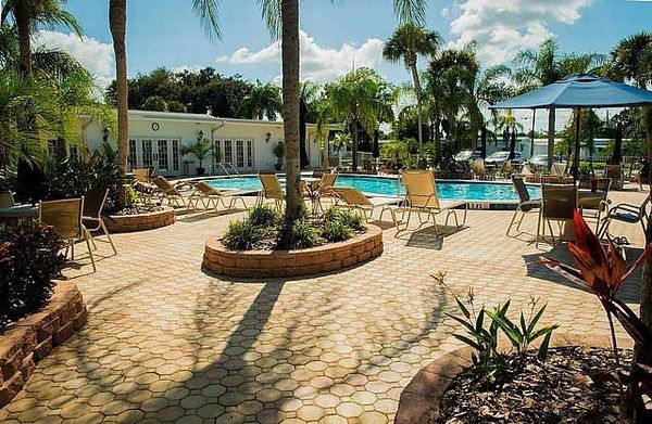 1280 Constitution Dr, Daytona Beach FL 32119