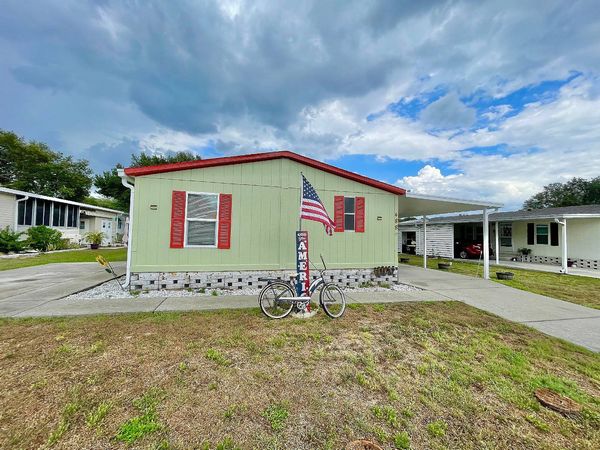 488 Honeysuckle Drive, Fruitland Park FL 34731