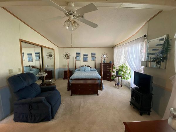 82 Dockside Dr, Leesburg FL 34748