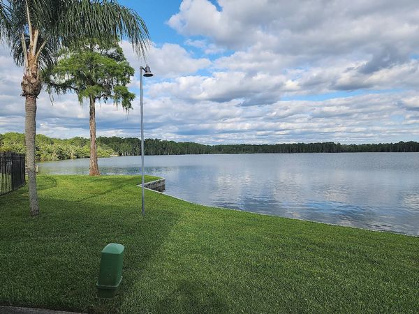 297 Country Gardens Dr, Eustis FL 32726