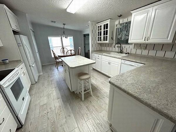 1941 Sunflower Circle, Sebring FL 33872