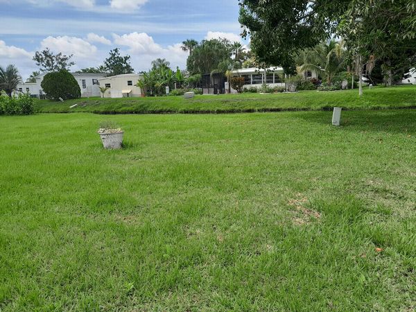 17 El Camino Real, Port St. Lucie FL 34952