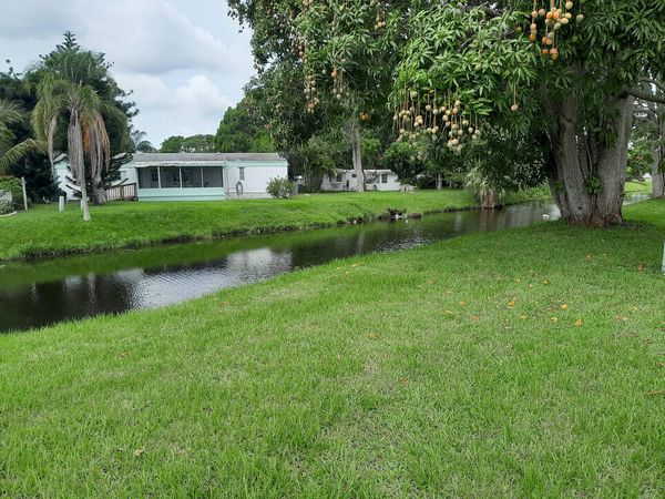 17 El Camino Real, Port St. Lucie FL 34952