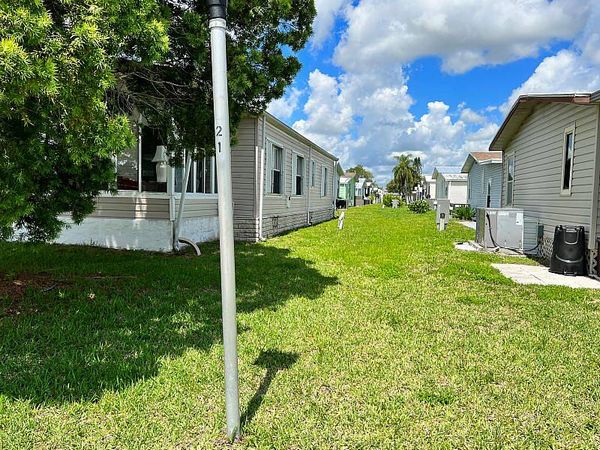 13974 Encantardo Cir, Fort Pierce FL 34951