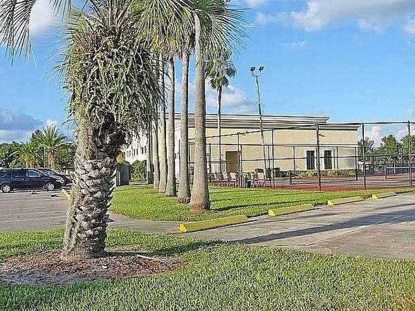 8100 Blue Marlin Way, Orlando FL 32822